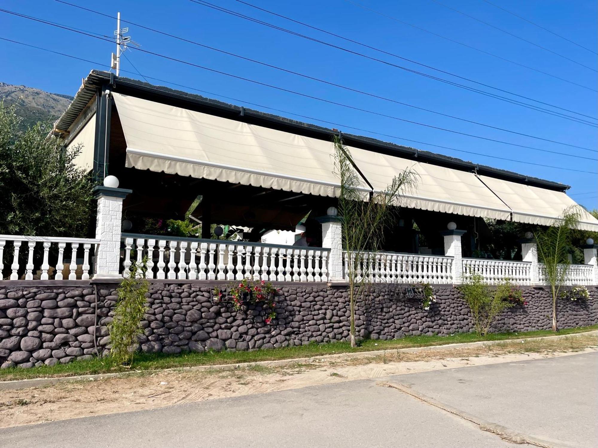 Chalet Ambel Dhërmi Exteriör bild